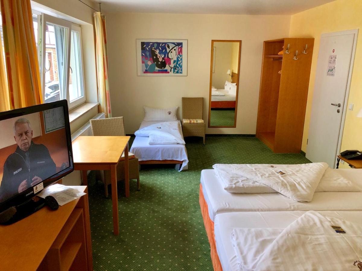 Berggasthof Hotel Igelwirt Schnaittach Buitenkant foto