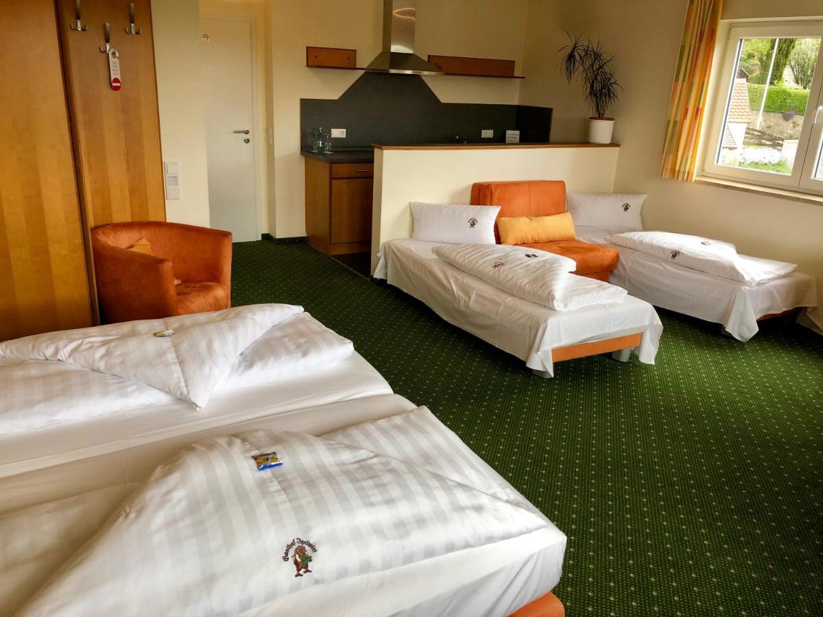 Berggasthof Hotel Igelwirt Schnaittach Buitenkant foto