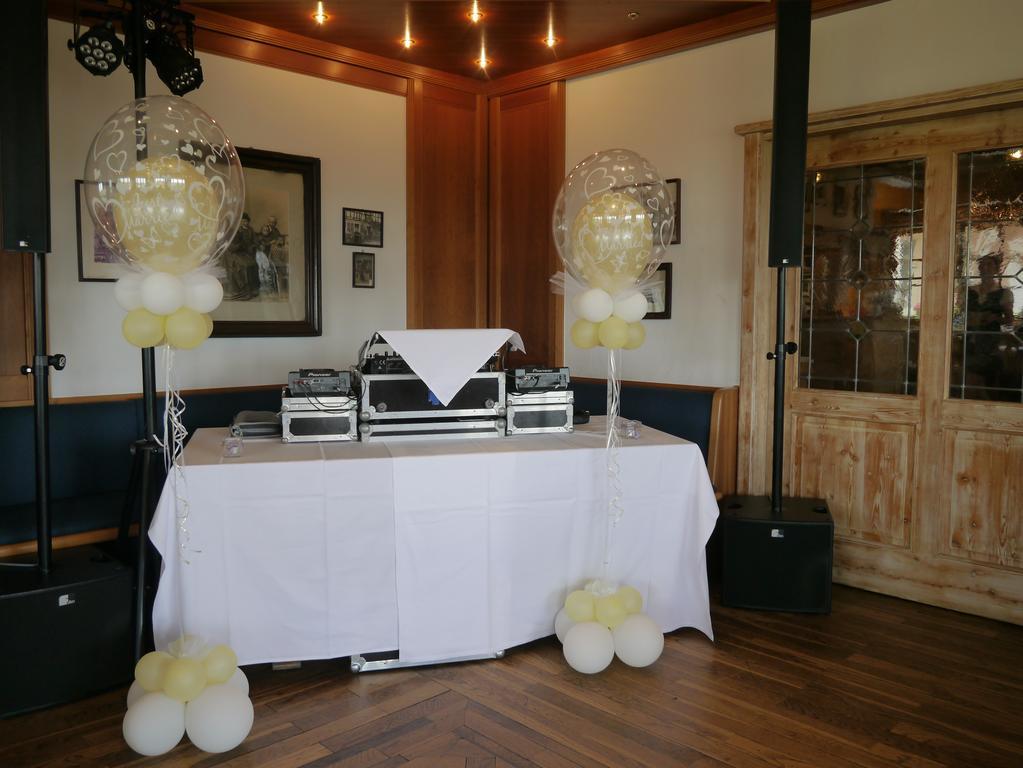 Berggasthof Hotel Igelwirt Schnaittach Buitenkant foto