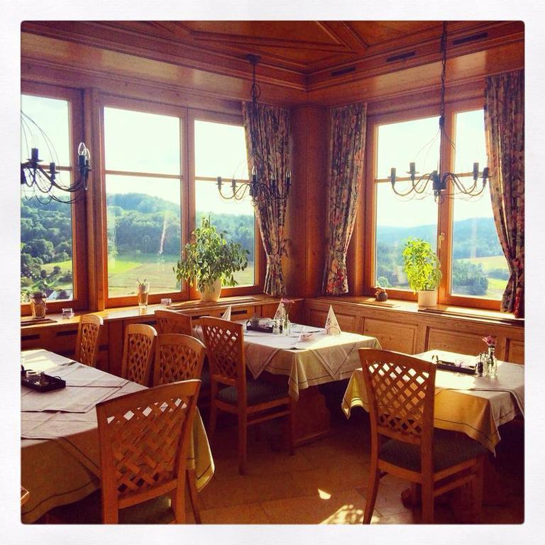 Berggasthof Hotel Igelwirt Schnaittach Buitenkant foto