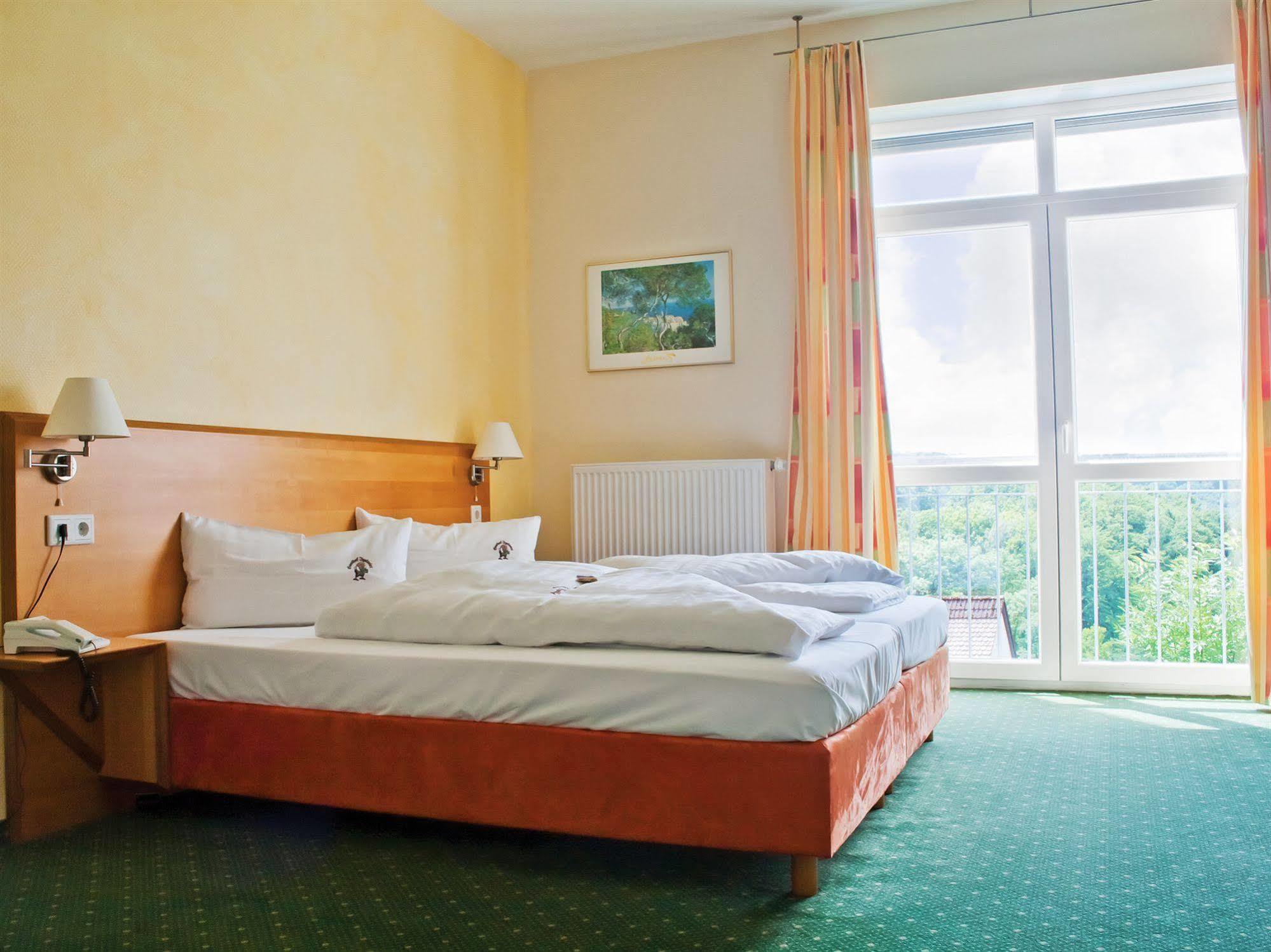 Berggasthof Hotel Igelwirt Schnaittach Buitenkant foto
